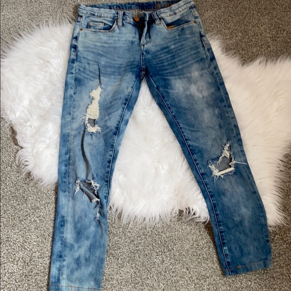 Blank NYC Ripped Good Vibes Jeans 26